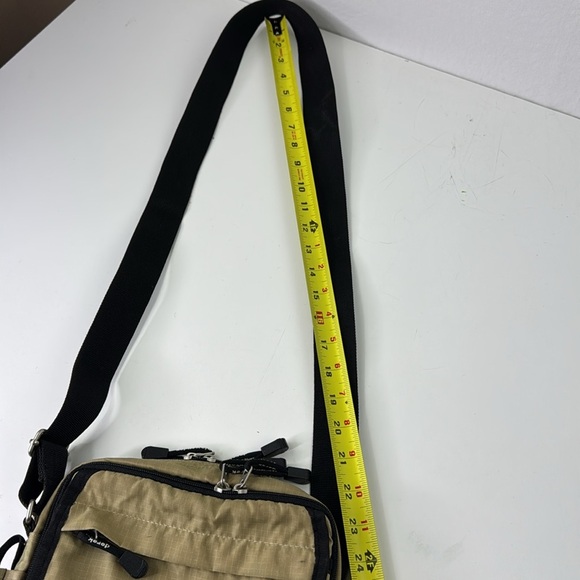 Derek Alexander Unisex Travel Tan Crossbody Bag - Picture 12 of 14